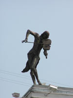 Скрипач на крыше Харьков скульптура