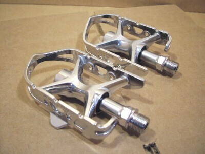 MKS_AR-2_Pedals_Silver_02.JPG