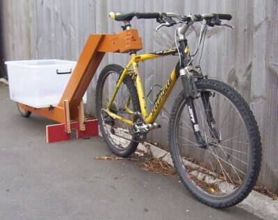 Wooden_Bicycle_Trailer.jpg