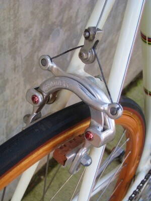 GB-Courier-66-brakes.jpg