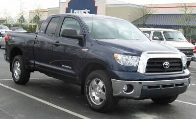 800px_2007_Toyota_Tundra_DoubleCab.jpg