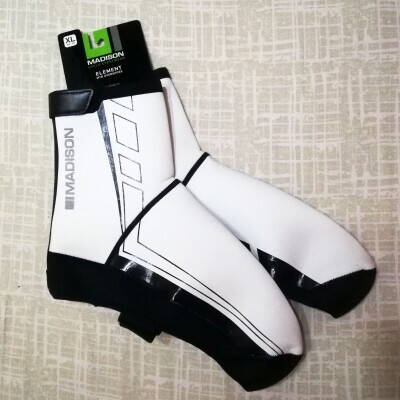Madison Shield Neoprene Closed Sole_white_3.jpg