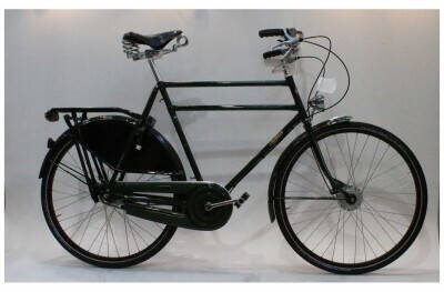 pashley-roadster-sovereign-8-speed-hybrid-245-inch-exdemo-exdisplay-green-EV332602-6000-11 (1).jpg