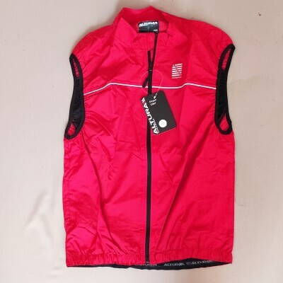 Altura Etape gilet_05.jpg