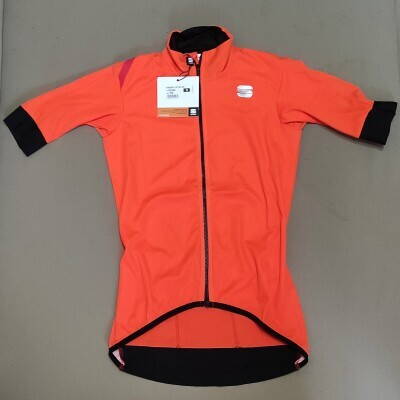 Sportful Fiandre Light NoRain Short Sleeve Cycling Jacket_02.jpg