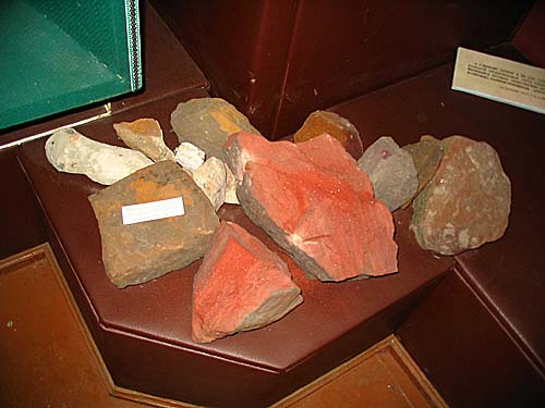Камни из стен хазарской крепости в п. Верхний Салтов
