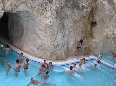 Пещерные купальни