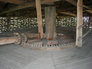 внутри мельницы