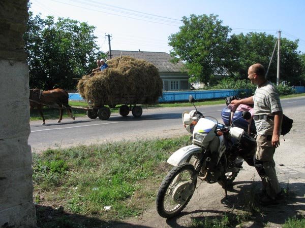 Окопи. Кам'янецька брама. Два коника