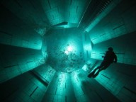 Самый глубокий бассейн в мире Nemo 33