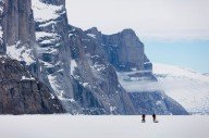 Немецкий альпинист месяц добирался до канадского фьорда