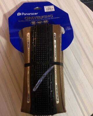 panaracer gravelking sk 700_43 коричневая.jpg