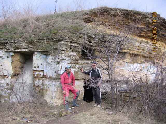 Парадный вход в катакомбы