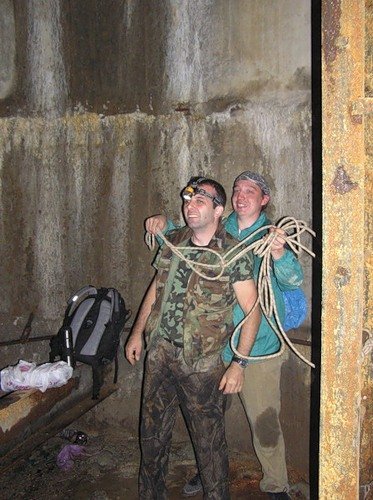 ДА...как из вариантов думали спускаться и так