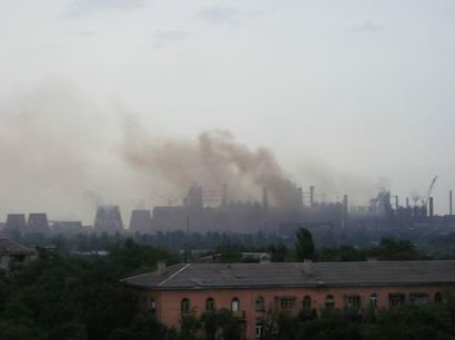 Вот такой вид открывается из окна моего номера в гостинице